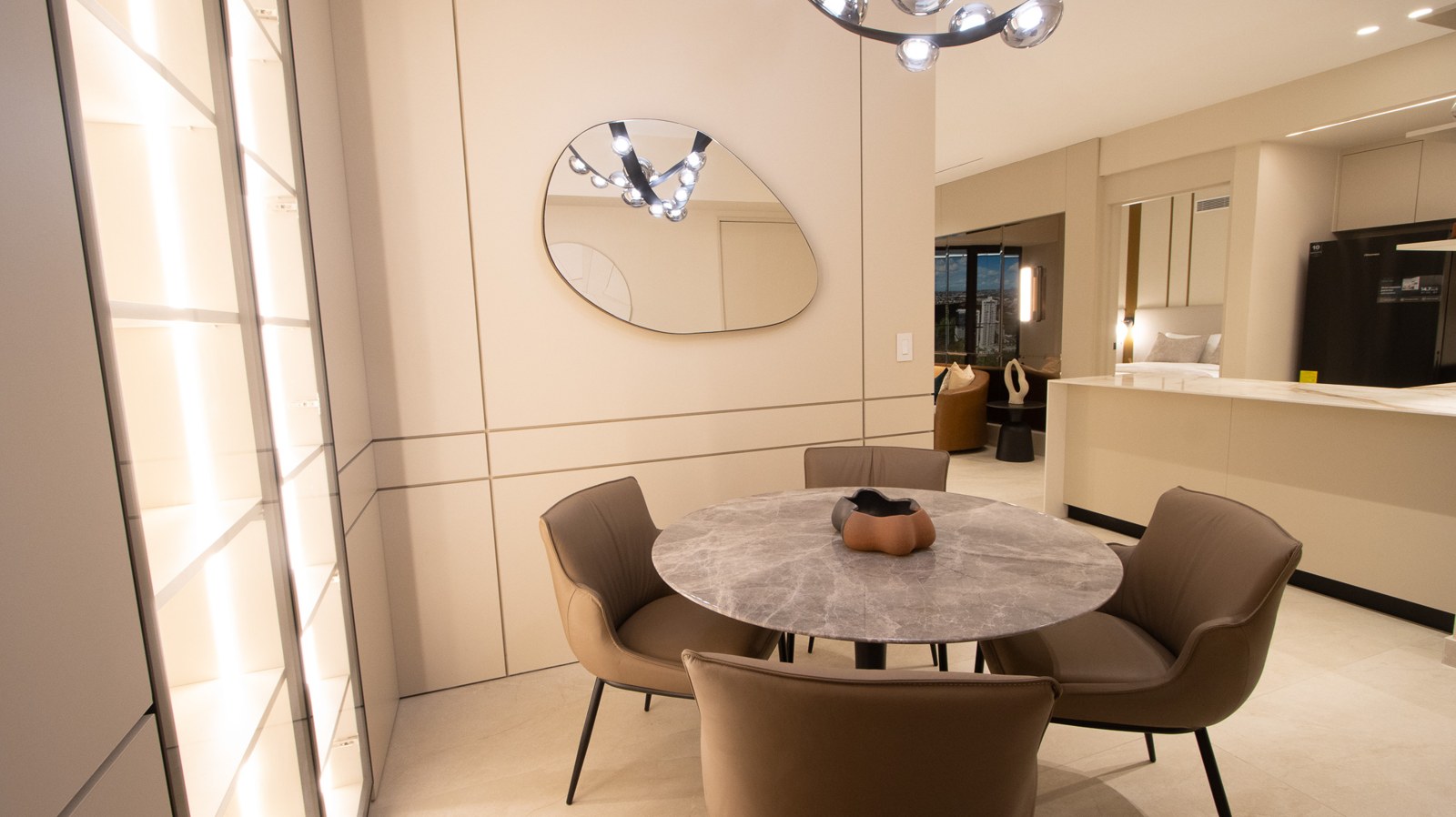 Model residence dining area